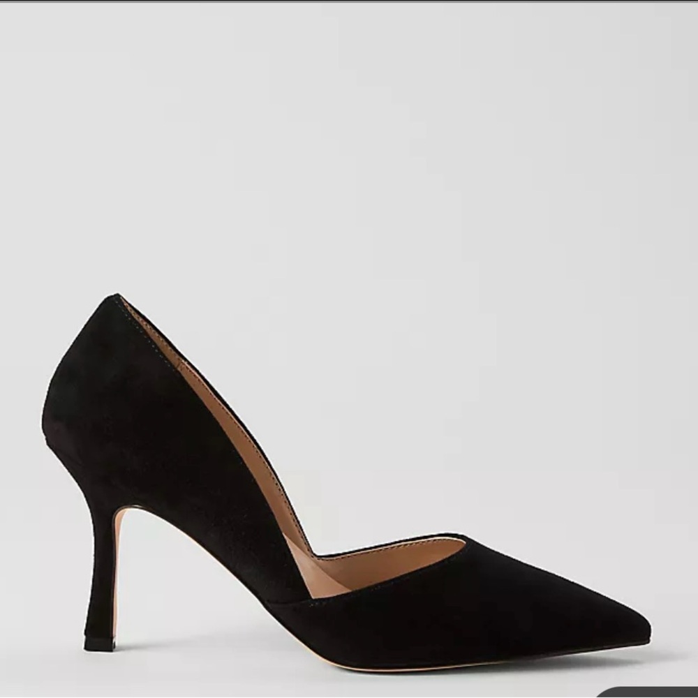 Ann Taylor Black Suede Pump, 9